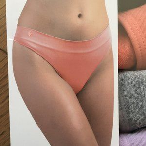 5 pack Seamless Thong Layer 8 Small